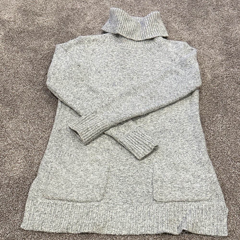LOFT Heather Gray Turtleneck Sweater